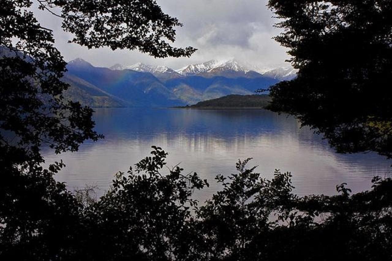 Mountains Edge Cabins Monowai Екстер'єр фото